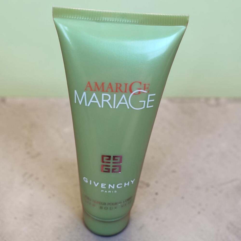 Givenchy Amarige Mariage Voile Soyeux Pour Le Corps Silk Body Veil 75ml